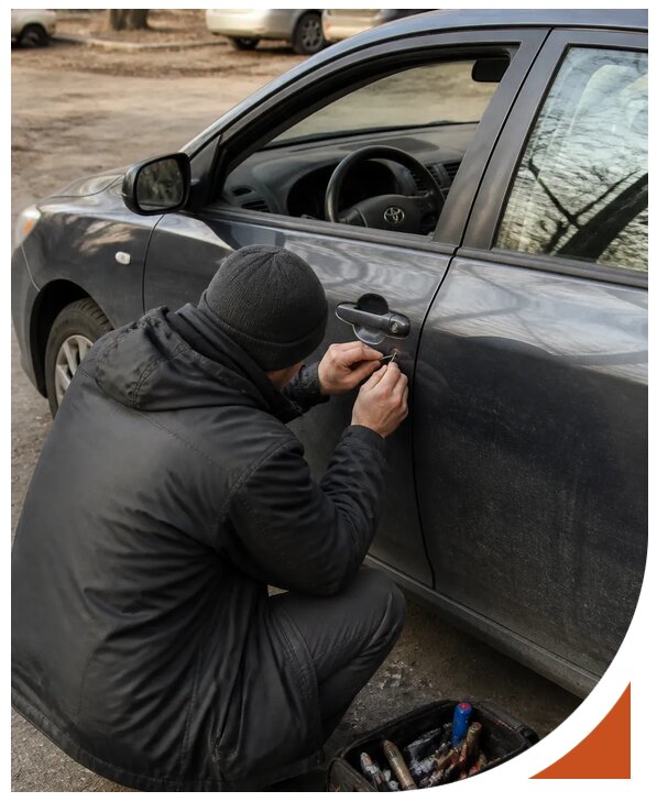 Профессиональное вскрытие автомобиля Тойота без повреждений в Грозном